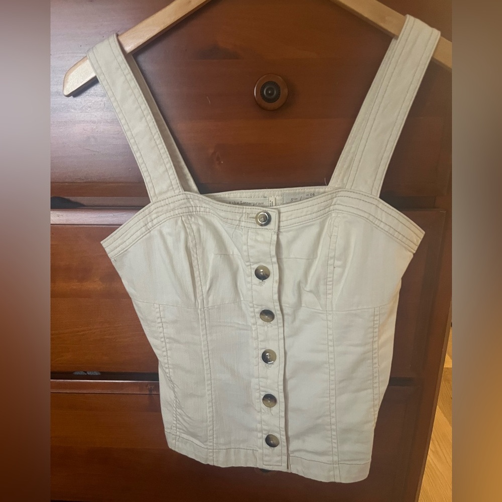 Anthropologie button front tank top, size 2. Beige denim